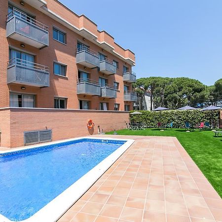 Aparthotel Bardon Castelldefels Exterior photo