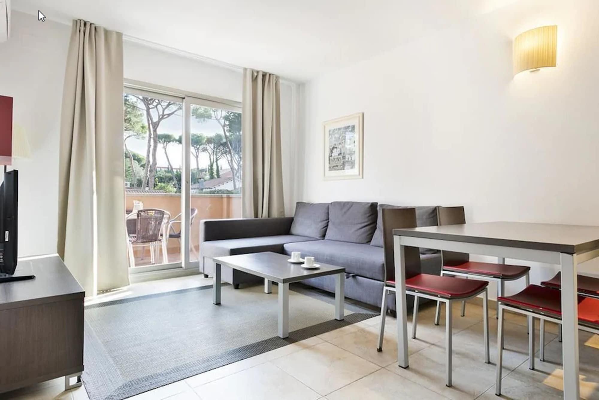 Aparthotel Bardon Castelldefels Exterior photo