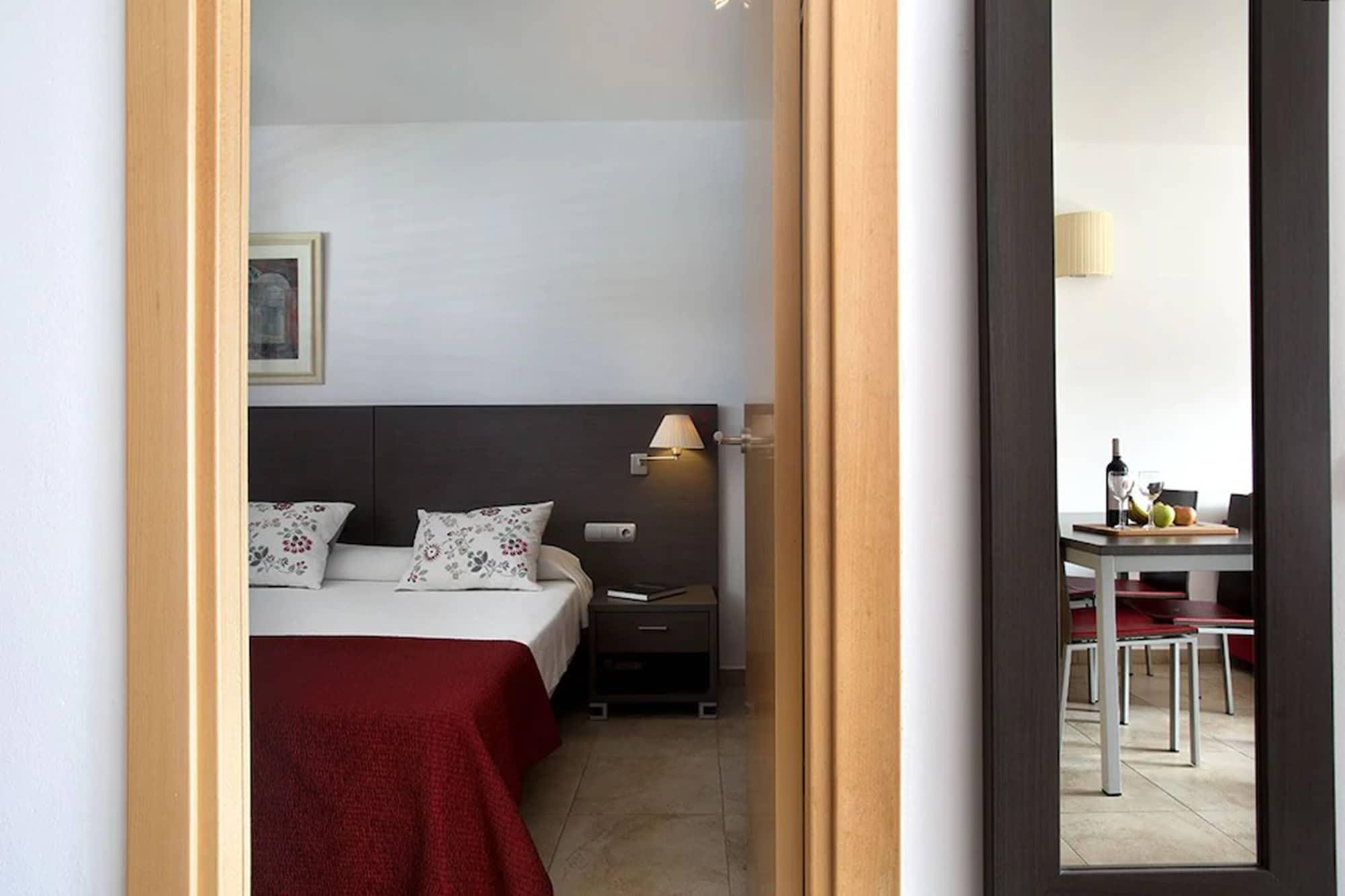 Aparthotel Bardon Castelldefels Exterior photo